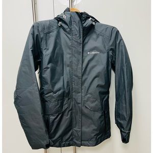 NWOT Columbia Omni-Tech Ski/Outdoor Jacket Grey Size XS